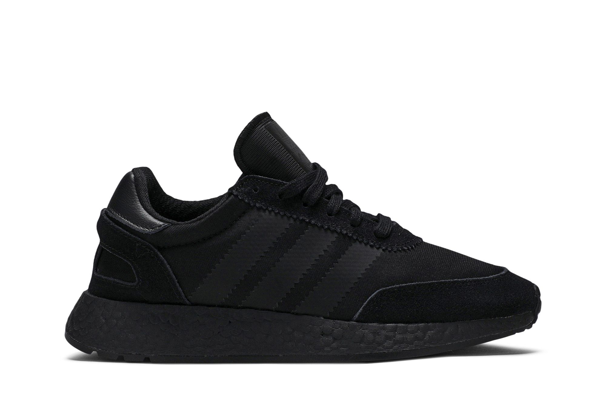 Triple shop black iniki