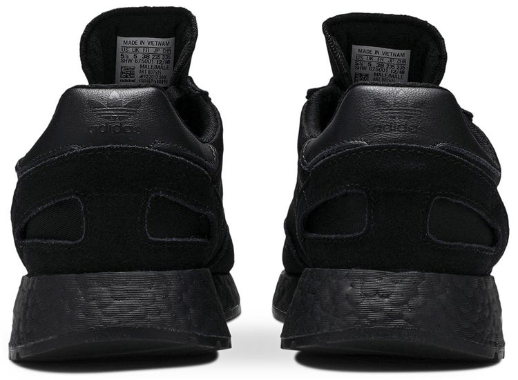 I 5923 Triple Black
