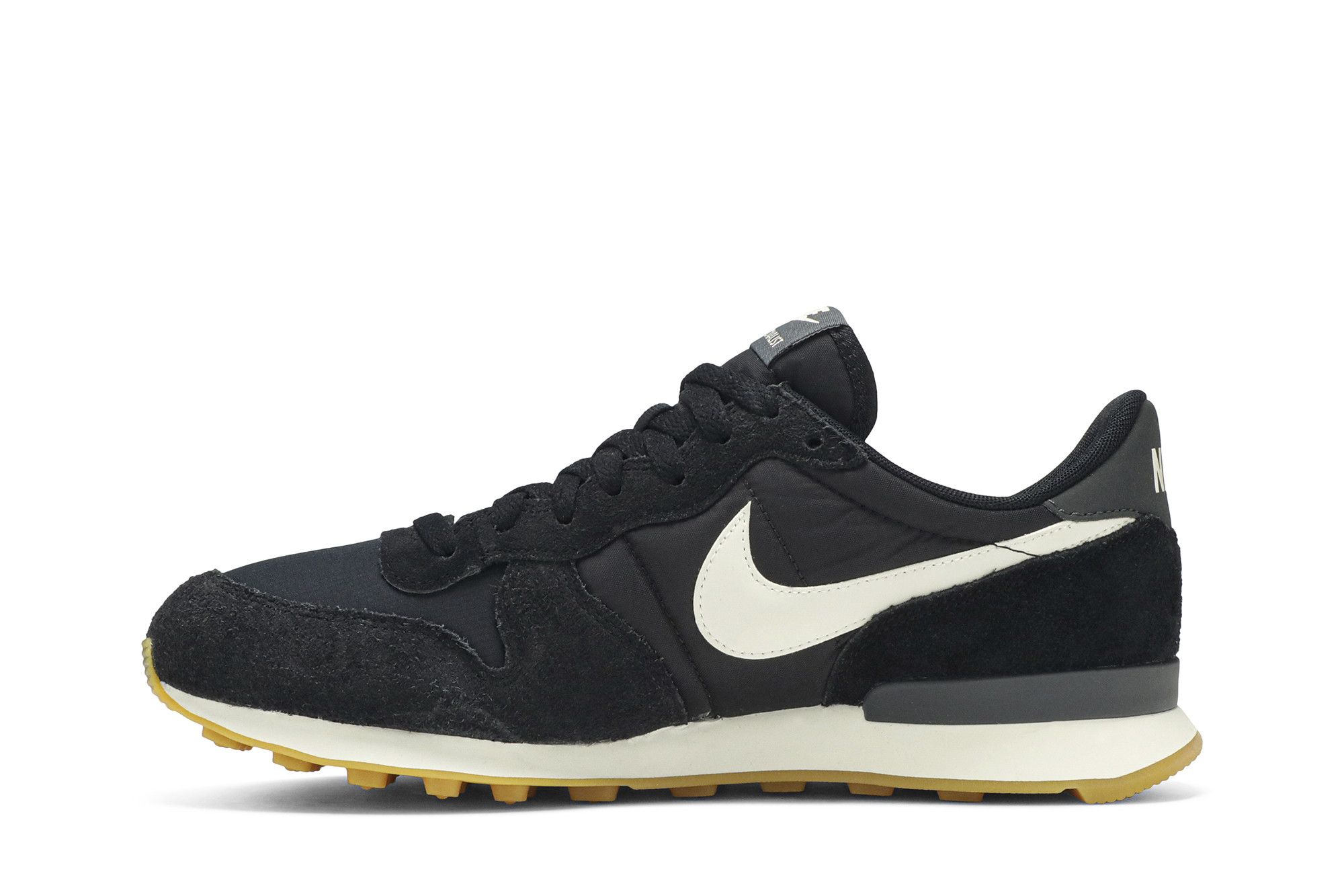 Nike internationalist black gum outlet