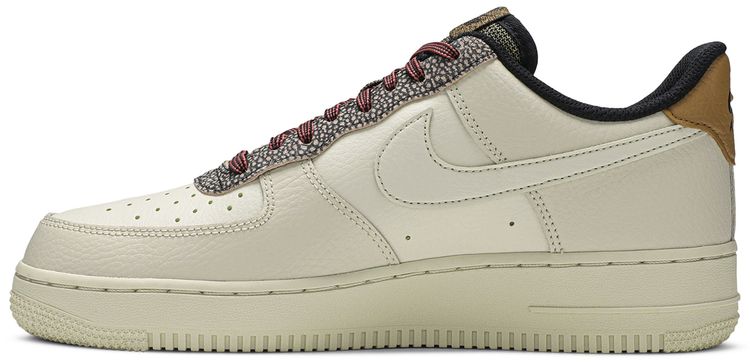 Nike Air Force 1 07 LV8 Fossil