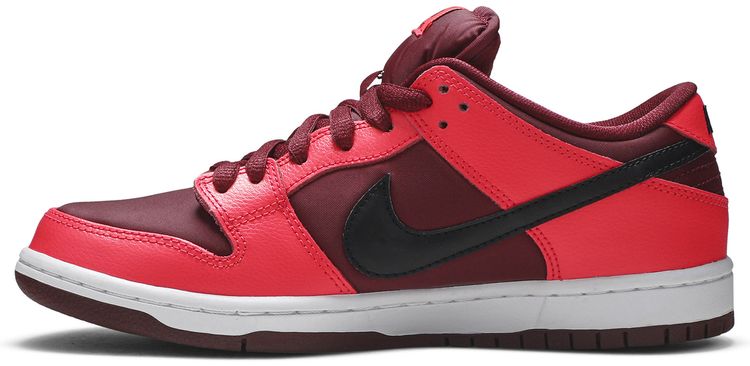 Nike Dunk Low SB Laser Crimson