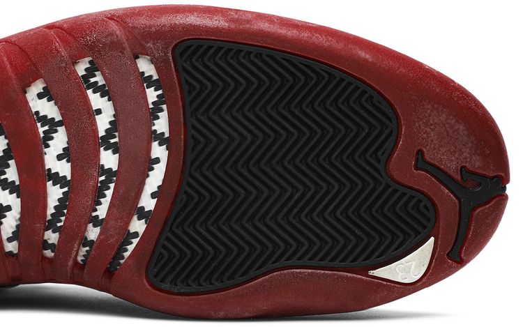 Air Jordan 12 Retro Cherry 2009