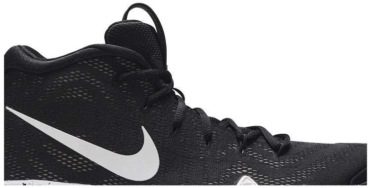 Kyrie 4 Black