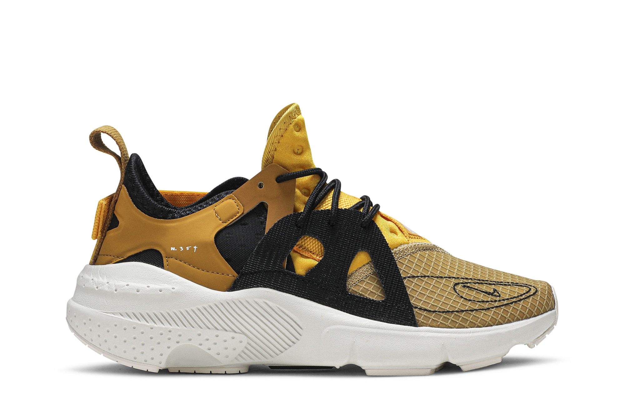 Huarache type outlet