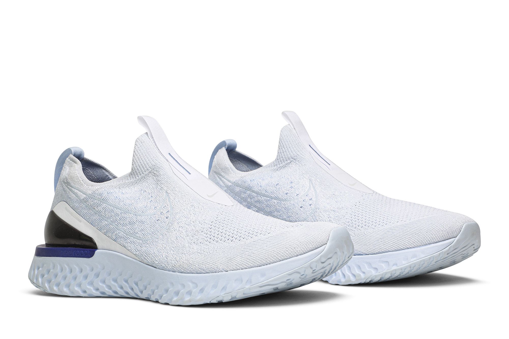 Nike epic phantom react flyknit white and blue store