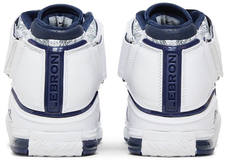 Zoom LeBron 2 Retro USA 2022