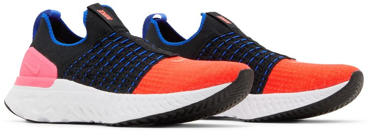 Nike Wmns React Phantom Run Flyknit 2 Black Bright Crimson