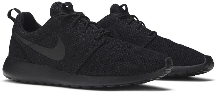 Roshe Run Triple Black