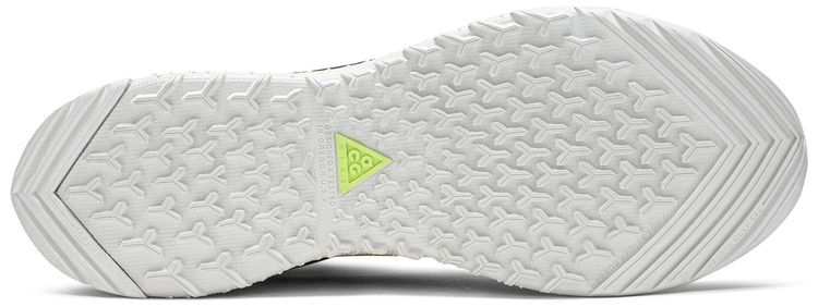 Nike ACG Air Terra Antarktik Gore Tex University Gold