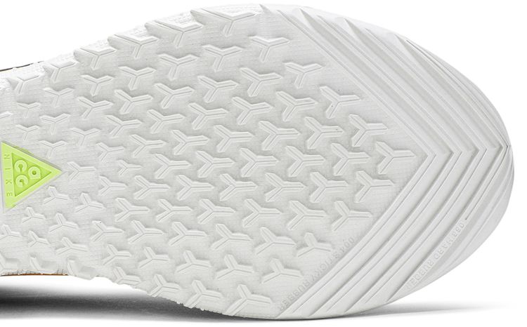 Nike ACG Air Terra Antarktik Gore Tex University Gold