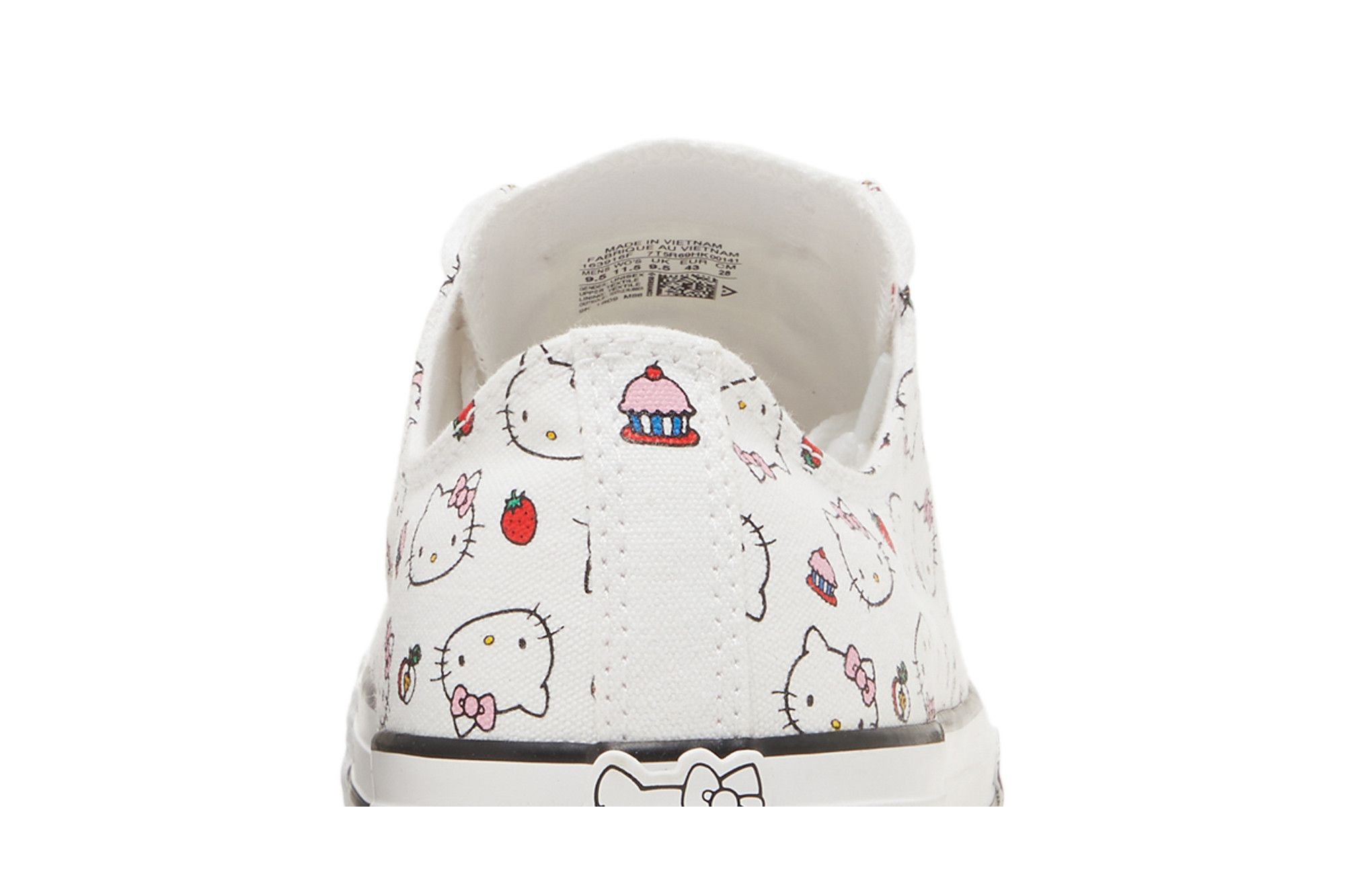 Hello kitty white converse new arrivals