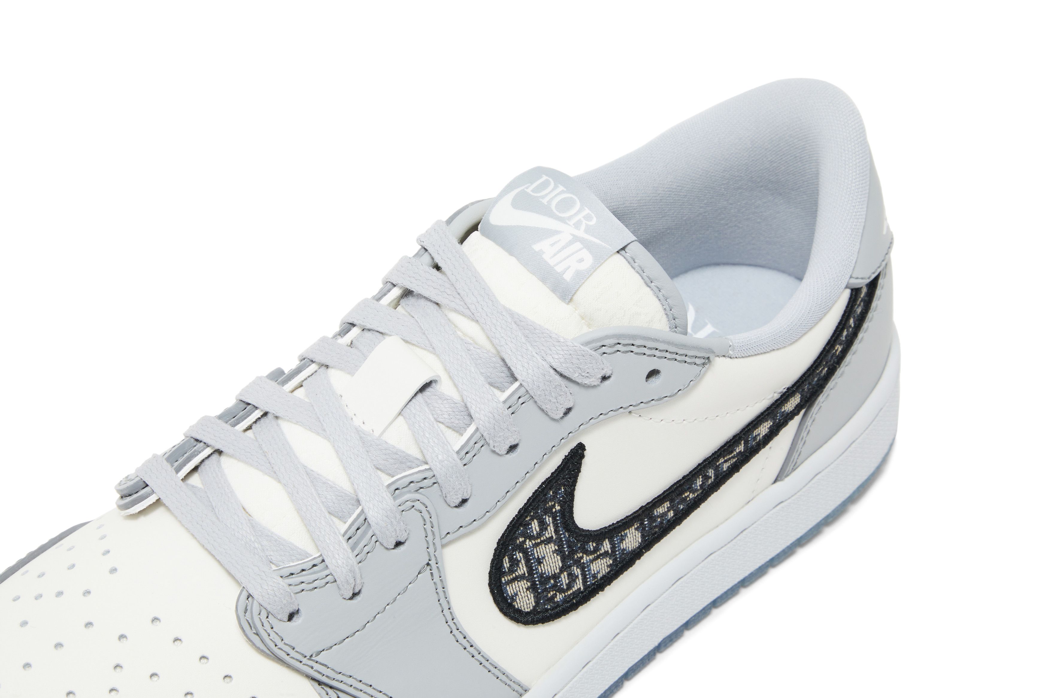 Size 3.5 Dior x Air Jordan 1 Low