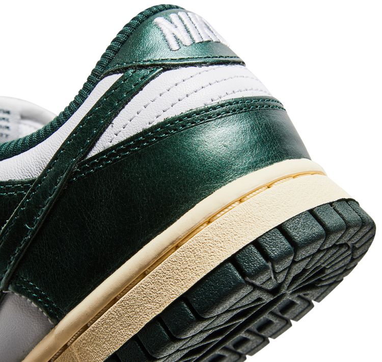 Wmns Dunk Low Vintage Green