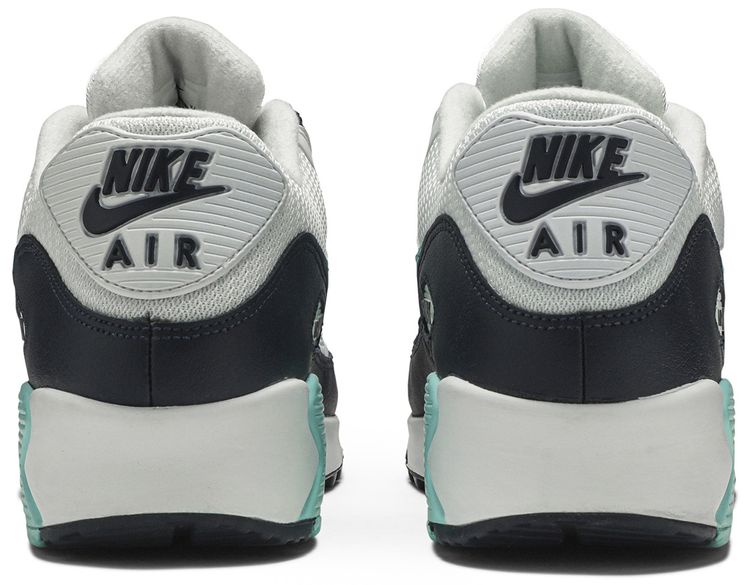 Nike Air Max 90 Esssential Aurora