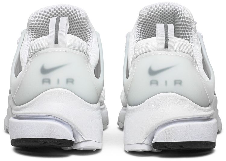 Nike Air Presto Essential Triple White
