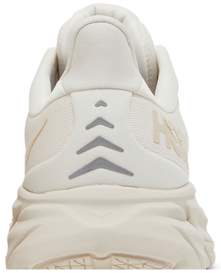Wmns Clifton 8 Eggnog