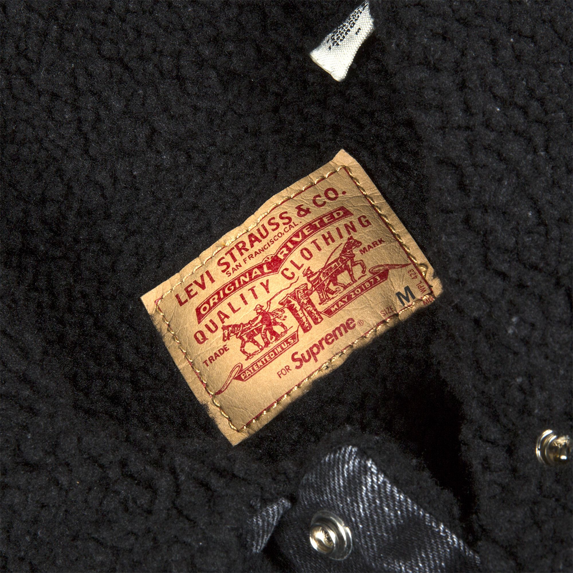 Buy Supreme x Levi's Bleached Sherpa Trucker Jacket 'Black