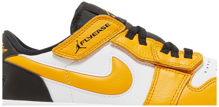 Air Jordan 1 Low FlyEase White Taxi