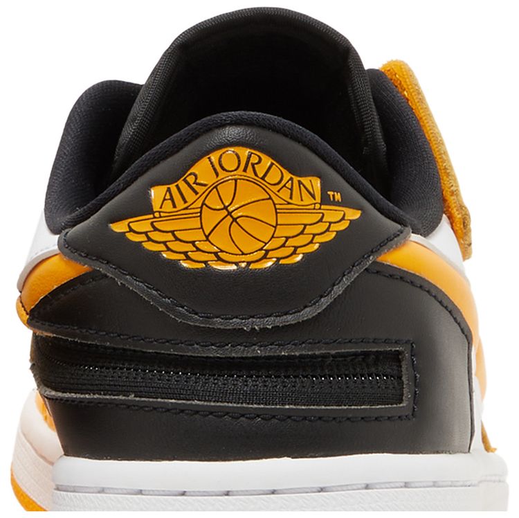 Air Jordan 1 Low FlyEase White Taxi