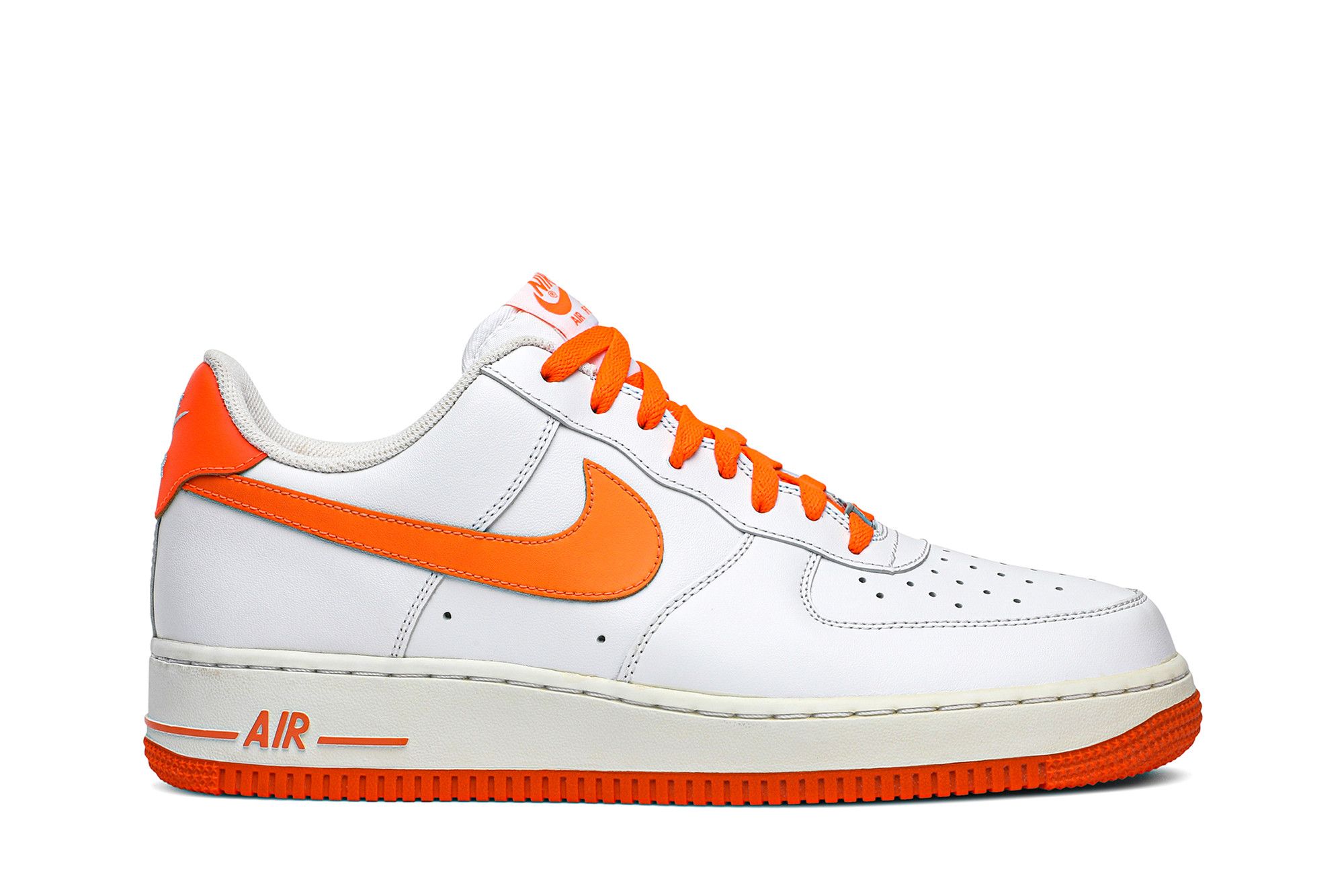 Total orange nike air force 1 on sale