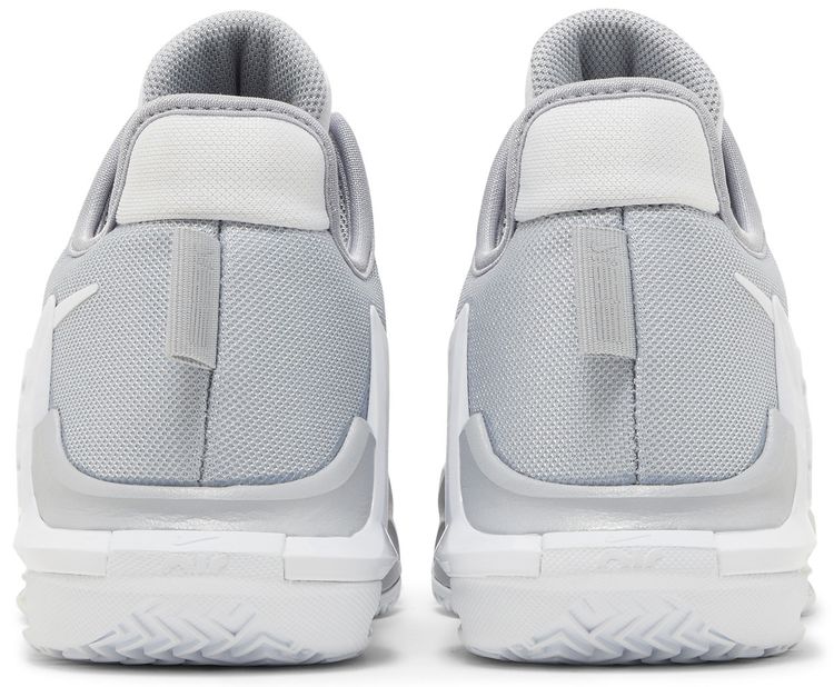LeBron Witness 6 TB Wolf Grey