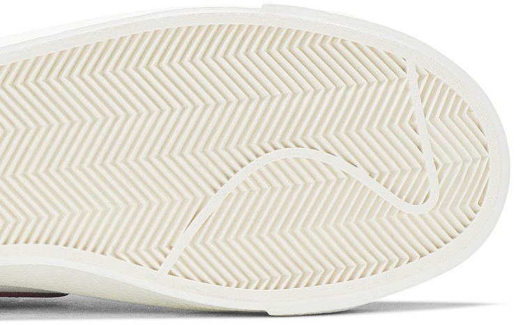 Nike Blazer Mid 77 Brick Red