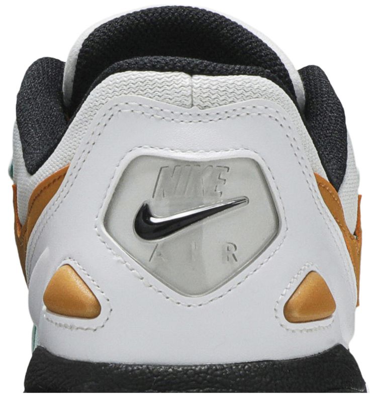 Nike Wmns Air Max 2 Light Jaguars