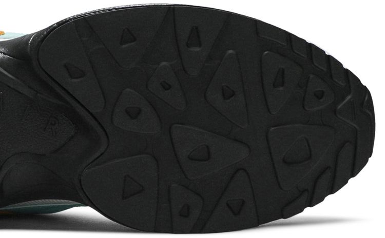 Nike Wmns Air Max 2 Light Jaguars