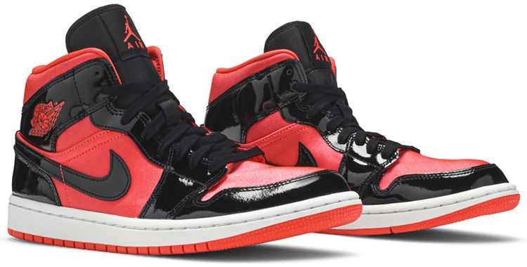Wmns Air Jordan 1 Mid Hot Punch
