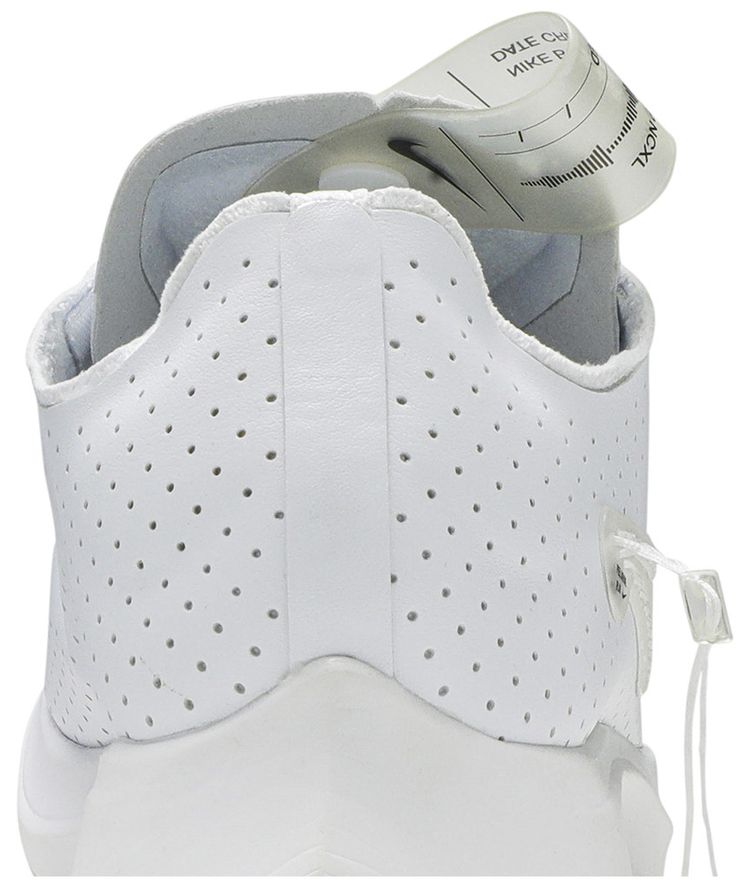 Nike Zoom Fly 2 Noise Cancelling