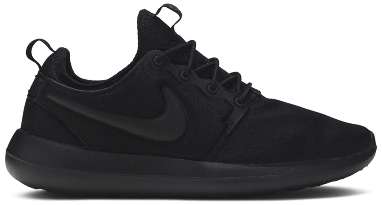 roshe two triple black