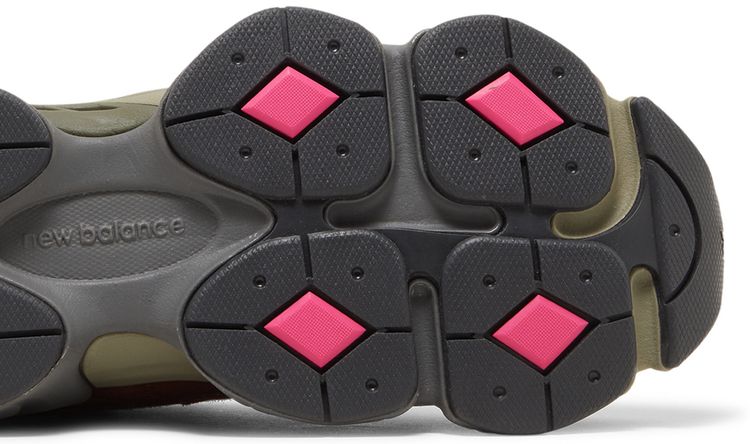 New Balance 9060 Burgundy Pink