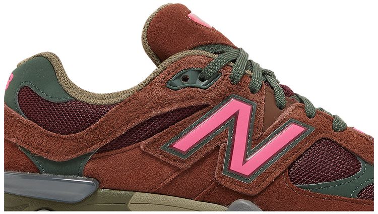 New Balance 9060 Burgundy Pink