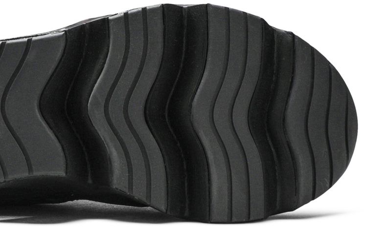 Nike Wmns RYZ 365 Black Metallic Grey