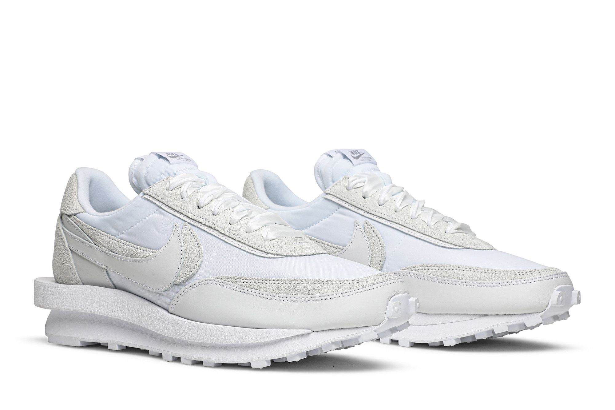Nike sacai white hotsell