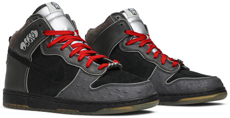 Dunk High SB Premium MF Doom