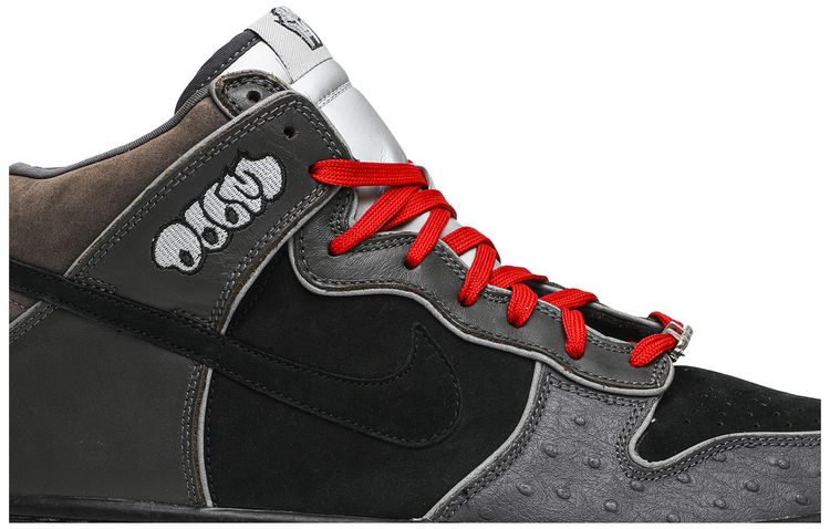 Dunk High SB Premium MF Doom