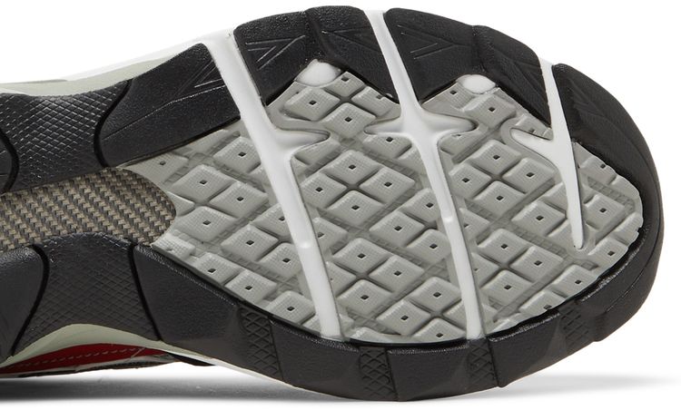 New Balance 920 Made in England 40th Anniversary