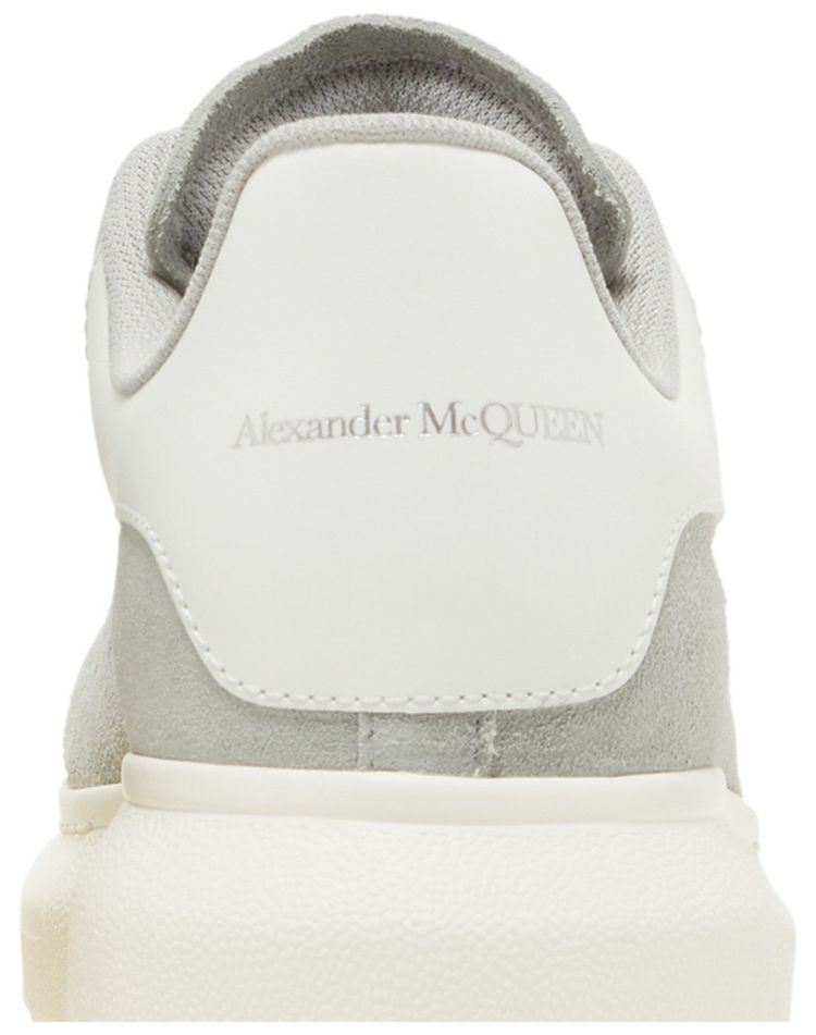 Alexander McQueen Wmns Oversized Sneaker Dove Grey