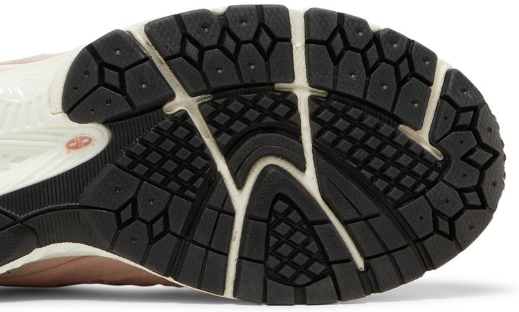 New Balance 2002R Mule Pink Sand