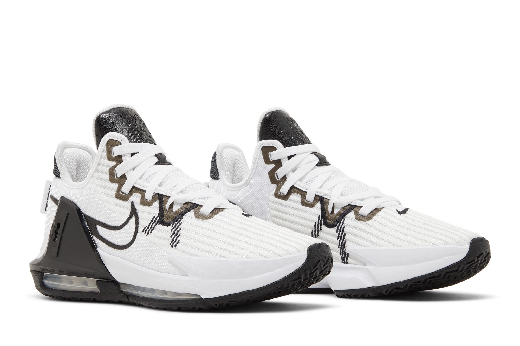 Lebron 16 witness top