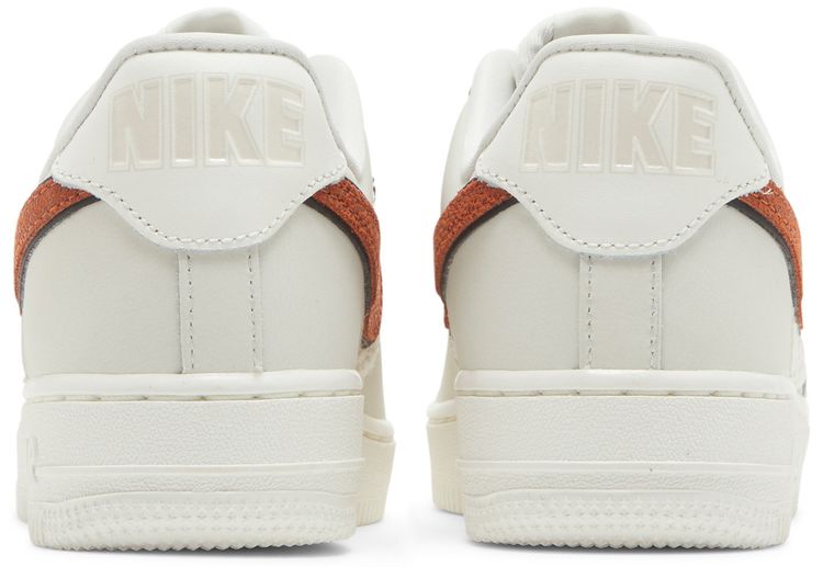 Nike Wmns Air Force 1 Basketball Leather