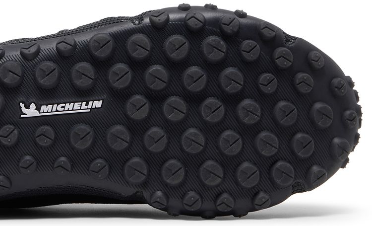 Under Armour HOVR Summit Fat Tire Delta Triple Black