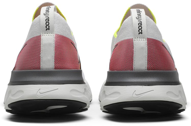 React Infinity Run Pink Blast