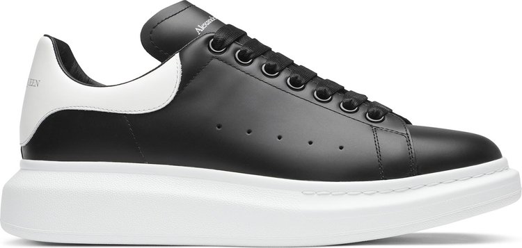 Alexander McQueen Wmns Oversized Sneaker 'Black White'