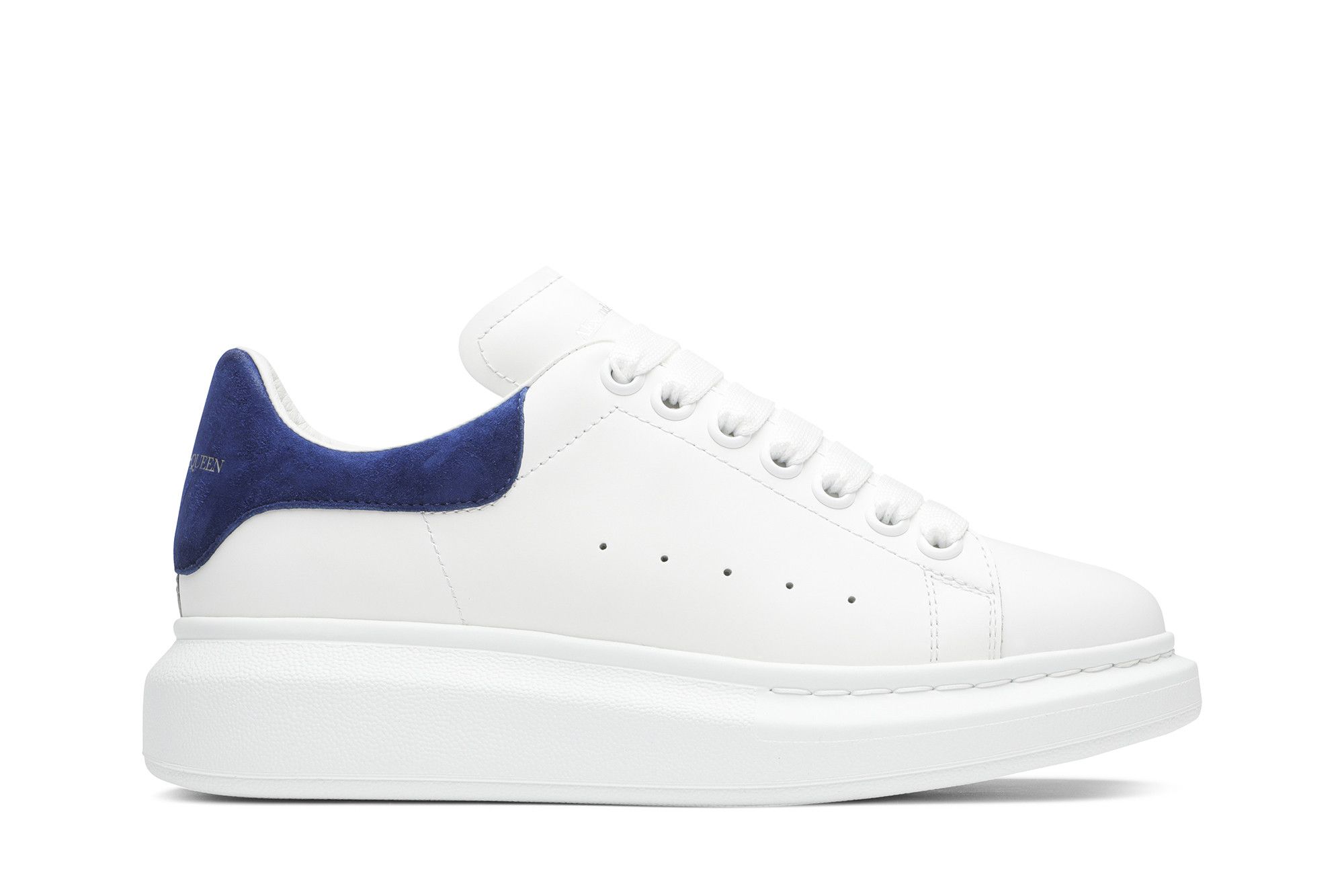Navy blue 2024 alexander mcqueen sneakers