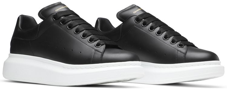 Alexander McQueen Wmns Oversized Sneaker Black