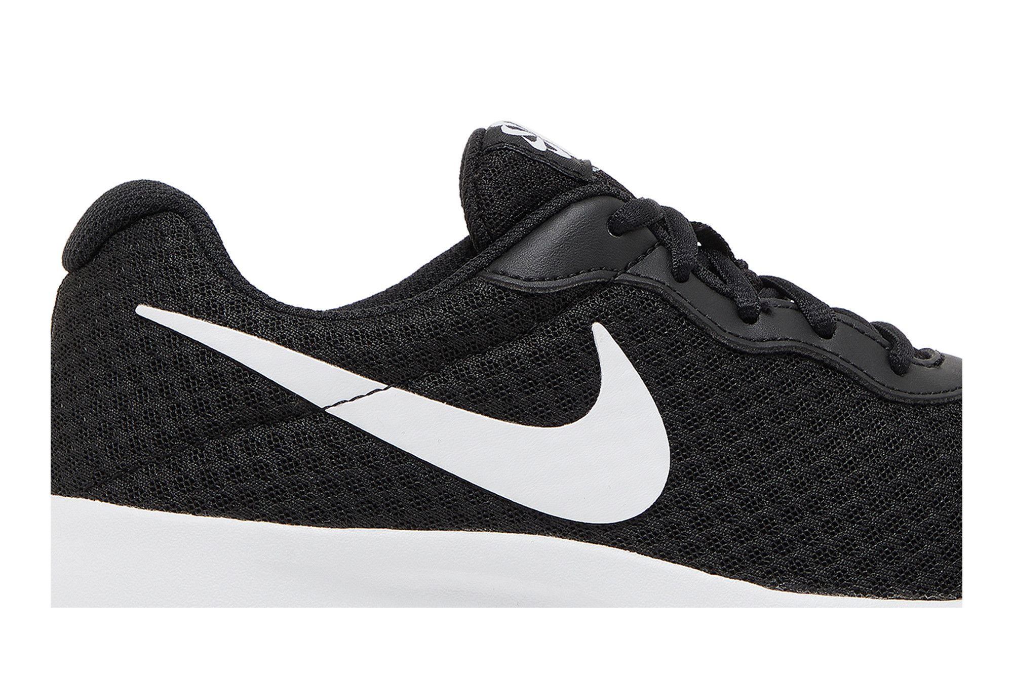 nike tanjun sportscene