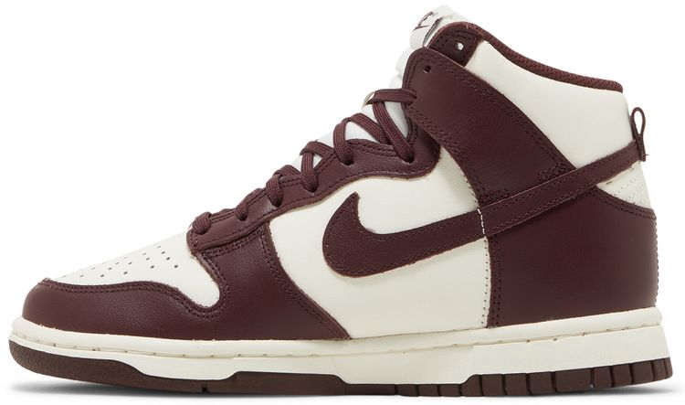 Nike Wmns Dunk High Burgundy Crush