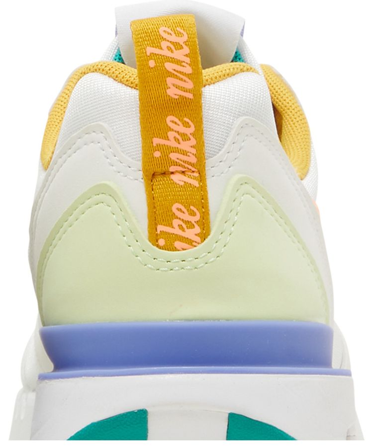 Nike Wmns Air Max Dawn White Multi